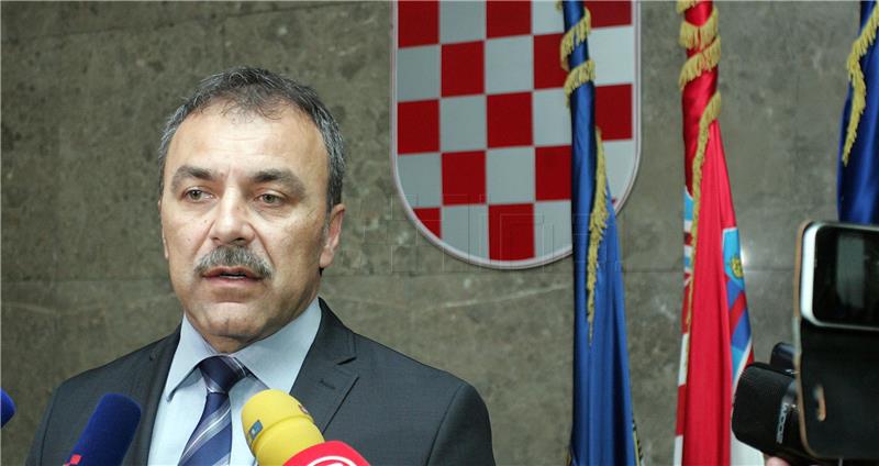 Ministar Orepić dao izjavu za medije