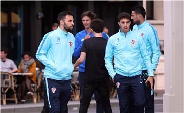 EURO2016: Hrvatski reprezentativci prošetali Deauvilleom