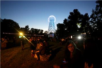 Replika Teslina tornja na Inmusic festivalu