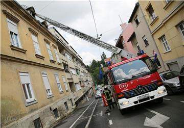 Zagreb: Požar u Novoj Vesi, jedna osoba ozlijeđena