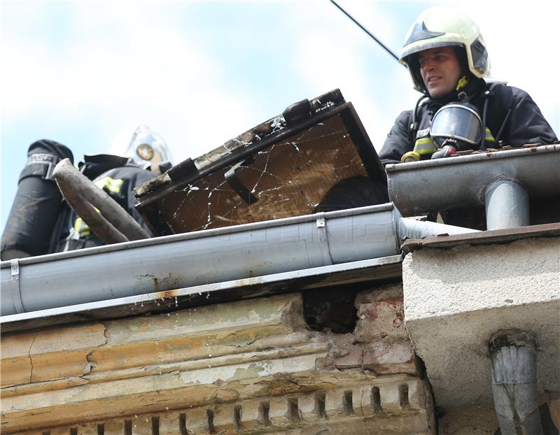 Zagreb: Požar u Novoj Vesi, jedna osoba ozlijeđena