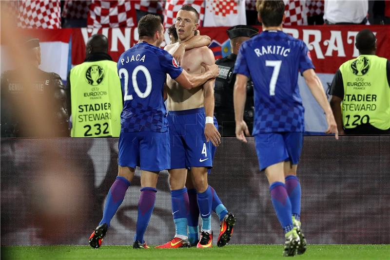 EURO 2016: Croatia tops Group D, sends Spain to unwanted Italy clash