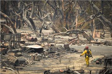 USA CALIFORNIA ERSKINE WILDFIRE