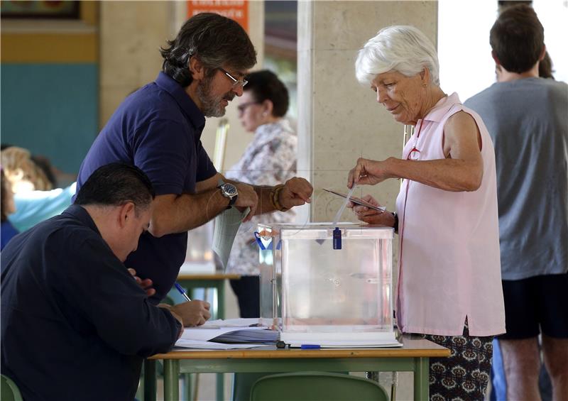 Španjolci izlaze na izbore, očekuju sličan ishod kao u prosincu