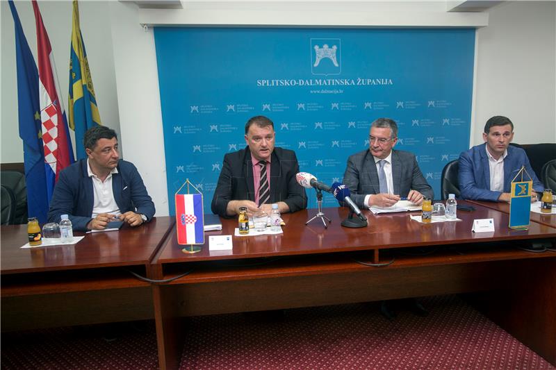 Split: Župan Ževrnja održao konferenciju za medije