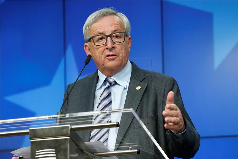 Juncker wants all EU members to adopt euro - Daily Express