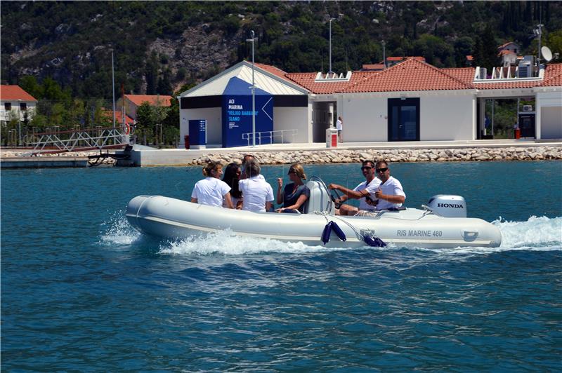 Novoizgrađena marina ''Veljko Barbieri'' u Slanome