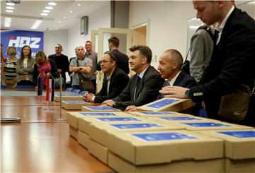 Sole candidate for HDZ leader collects 35,000 signatures for candidacy