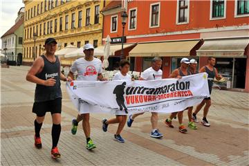 Četvorica maratonaca krenula iz Vukovara prema Srebrenici