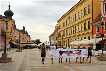 Četvorica maratonaca krenula iz Vukovara prema Srebrenici