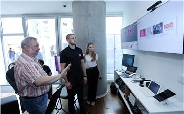 HT otvorio prvi telekomunikacijski multimedijski centar Business Showroom