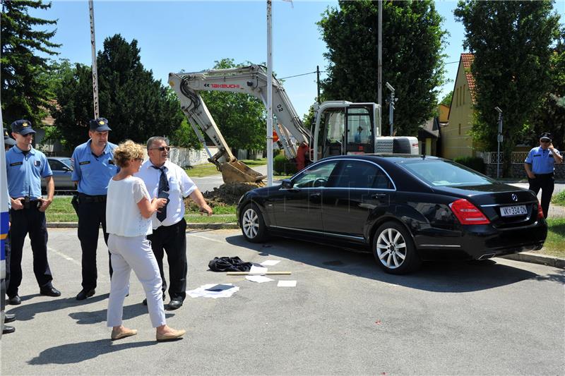 Bosiljko Stanić tvrdi da ga je napao član obitelji bivše zaposlenice