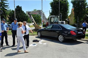 Bosiljko Stanić tvrdi da ga je napao član obitelji bivše zaposlenice