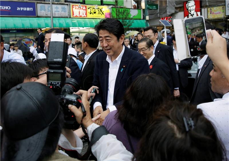 Japanska vladajuća koalicija uvjerljivo pobijedila na izborima za senat - izlazne ankete