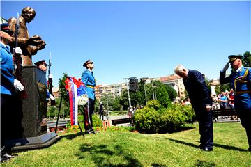 U Beogradu otkriven spomenik Nikoli Tesli na 160. obljetnicu njegova rođenja