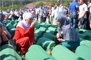 Tisuće sudionika komemoracije pristižu u Srebrenicu