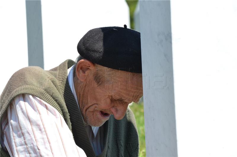 Tisuće sudionika komemoracije pristižu u Srebrenicu