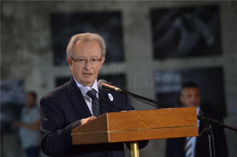 Srebrenica: Pokop 127 žrtava genocida i snažna poruka da se karakter tog zločina ne može nijekati