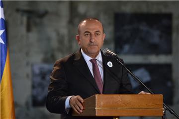 Cavusoglu: Turska će štititi Bošnjake u BiH