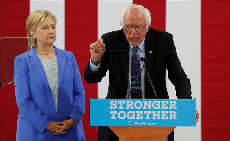 Sanders u zadnji trenutak podržao Clinton za predsjednicu