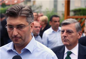 HDZ: Plenković na druženju s članovima zagrebačkoga Gradskog odbora stranke