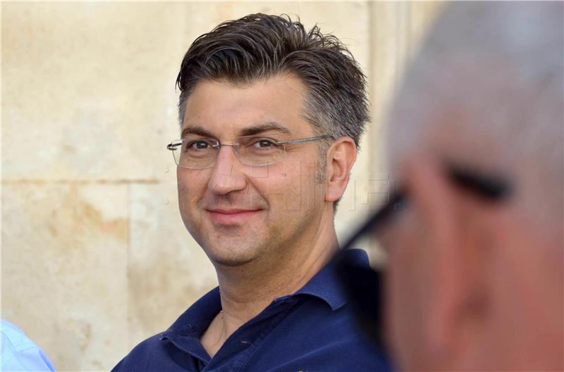 Dubrovnik: Plenković glasovao na izborima za predsjednika HDZ-a