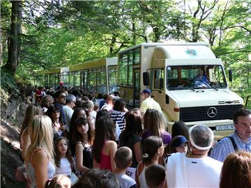 Plitvicama prijeti da dođu na listu ugrožene svjetske prirodne baštine što bi bila nacionalna sramota