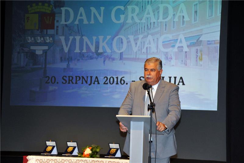 Vinkovci: Svečana sjednica Gradskog vijeća povodom dana grada