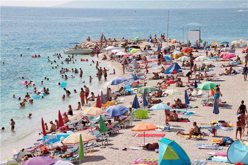 HTZ: u 20 dana srpnja ostvareno 2,4 milijuna turističkih dolazaka