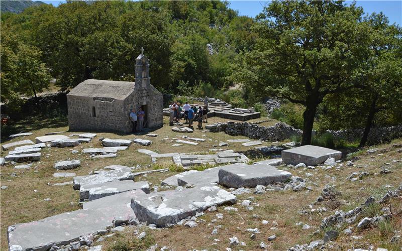 Trupković: Lokalitet sv. Barbare sa stećcima pomoći će revitalizaciji lokalne zajednice