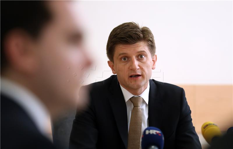 Marić: Proračunski deficit u prvih šest mjeseci manji za 5,1 mlrd kn (kraće)