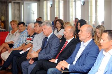 Konferencija za novinare u znak podrške stranci Promijenimo Hrvatsku i Ivanu Lovrinoviću