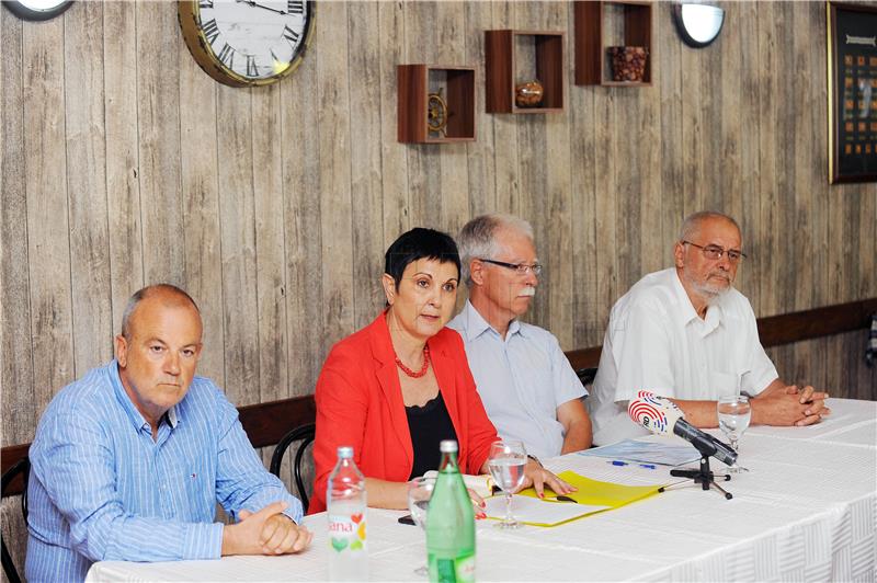 Konferencija za novinare u znak podrške stranci Promijenimo Hrvatsku i Ivanu Lovrinoviću