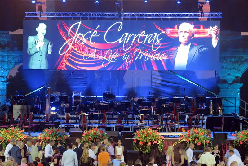 Humanitarni koncert "A Life in Music" Josea Carrerasa u pulskoj Areni