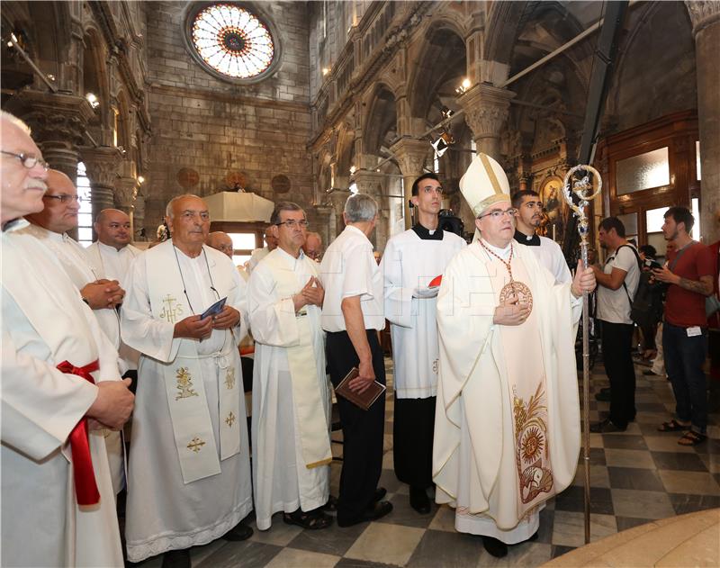 Biskupsko ređenje novoimenovanog šibenskog biskupa mons. Tomislava Rogića