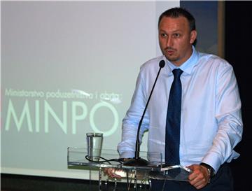 Ministar Horvat u Novom Marofu predstavio E-Impuls