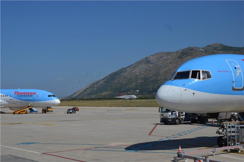 U Zračnu luku Dubrovnik milijunta putnica sletjela deset dana ranije nego u 2015. godini