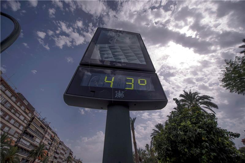 SPAIN HOT WEATHER HEAT WAVE