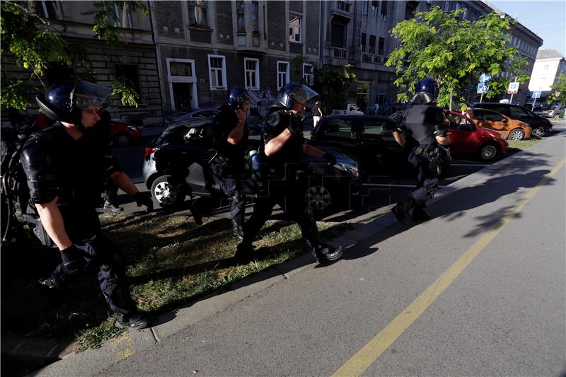 Zagreb: Izgredi tokom protestne akcije antiratnih aktivista, intervenirala policija 