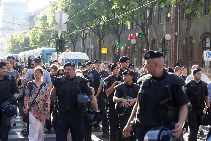 Zagreb: Izgredi tokom protestne akcije antiratnih aktivista, intervenirala policija 