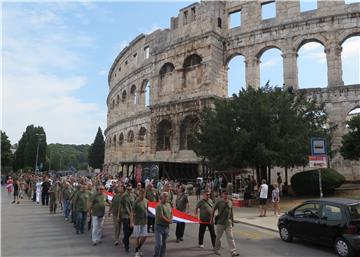 Pula: mimohod branitelja