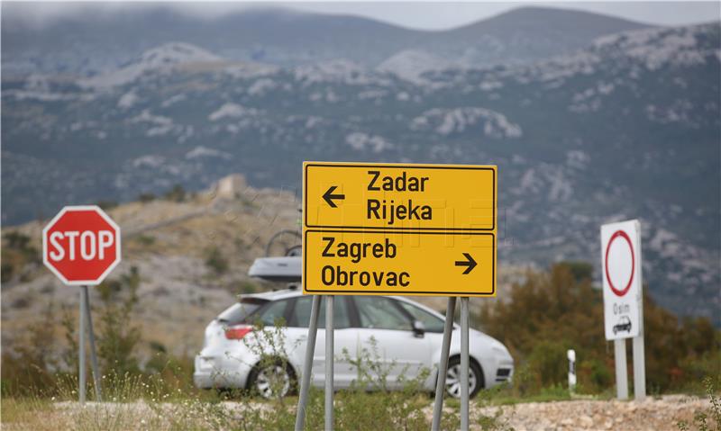 HAK: Slobodno, ali uz ograničenje brzine između Sv. Roka i Posedarja