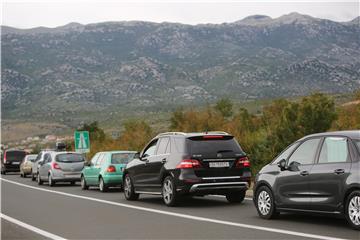 HAK: Slobodno, ali uz ograničenje brzine između Sv. Roka i Posedarja