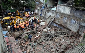 INDIA BUILDING COLLAPSE