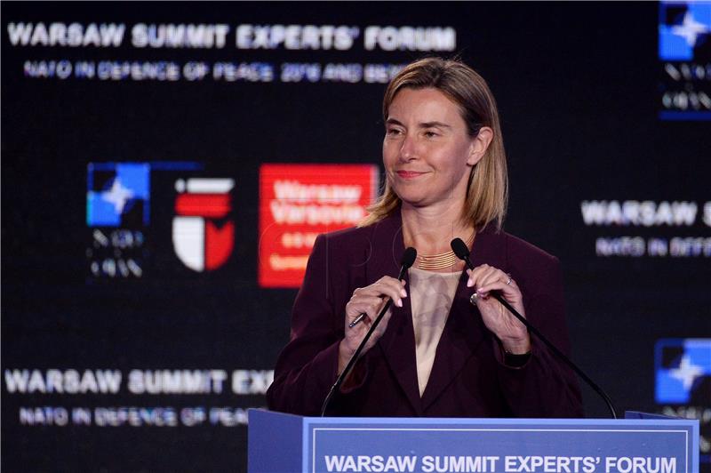 Mogherini kaže da će EU i dalje kombinirati meku i čvrstu moć