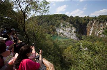 UNWTO: Svijetom putovalo 5,3 posto više stranih turista