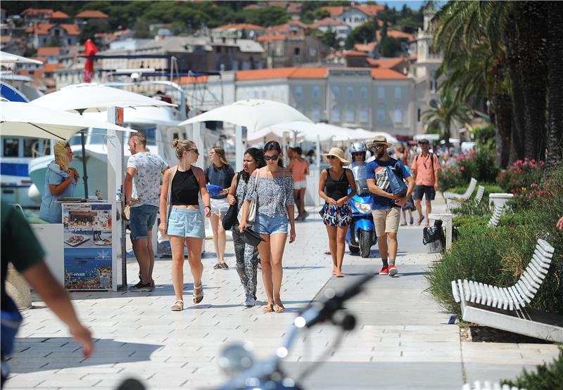 RBA: Prihodi od turizma ove će godine premašiti 8 mlrd eura