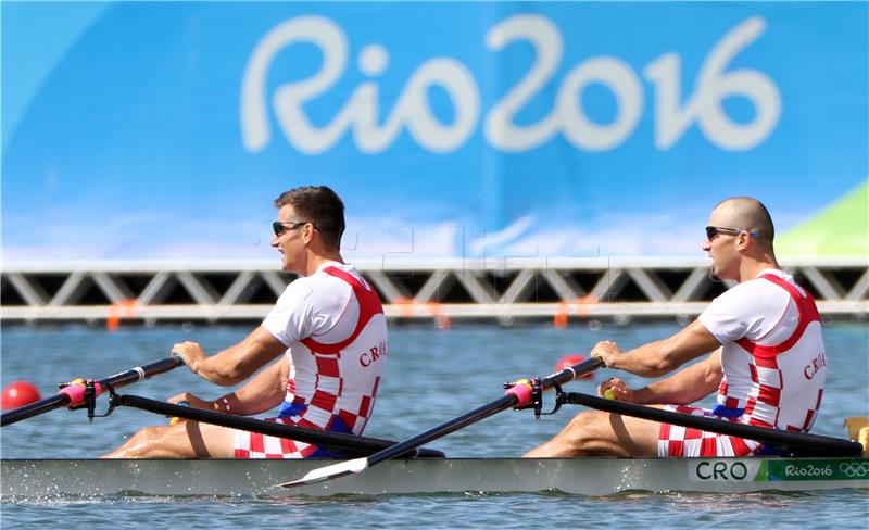 Sinkovic brothers win gold in Men's double sculls at Rio Olympics