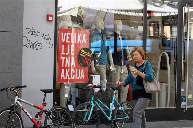 Ljetne rasprodaje u Zagrebačkim izlozima