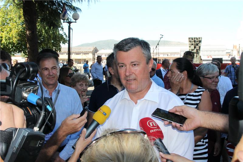 IZBORI 2016. Orešković: Milanović i Plenković u debati nisu bili preoštri